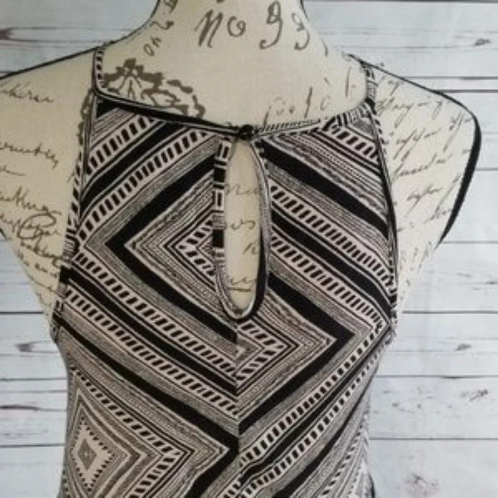 NWOT Xhilaration black/tan hankerchief dress - Picture 4 of 8